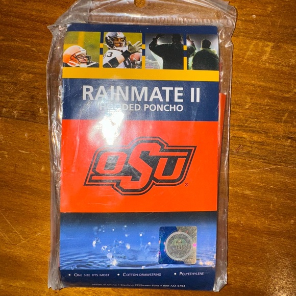 Rainmate ll Oklahoma State University Hooded Poncho - Picture 3 of 4